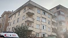 Η επταώροφη πολυκατοικία στην οδό Ντογού, στη συνοικία Τζεβίζλι της περιοχής Μαλτέπε.