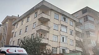L'edificio di sette piani in via Doğu, nel quartiere Cevizli del distretto di Maltepe.