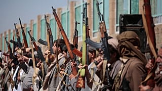 Les Houthis du Yémen affirment avoir à nouveau frappé l'aéroport de Riyad