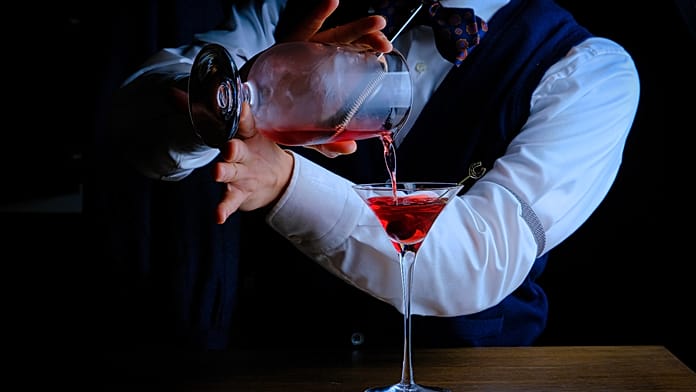 The best 50 bars in the world have been revealed for 2026 – and 18 are in Europe Europe dominates this year's 50 Best ranking, with 18 bars making the top 50 and Paris overtaking London as the continent's best-represented city. Hong Kong's Bar Leone retains the global crown, while Milan's Moebius Milano and Athens' Line also break into the top five.