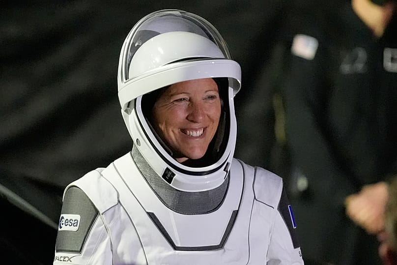 Sophia Adenot, astronauta francese dell’ESA alla base spaziale di Cape Canaveral, in Florida, il 13 febbraio 2026, durante una missione verso la ISS.