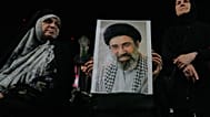 صورة المرشد الأعلى الإيراني مجتبى خامنئي، خلال تجمع مؤيد للحكومة في أحد ميادين العاصمة طهران، الخميس 8 تشرين الأول/أكتوبر 2026. 