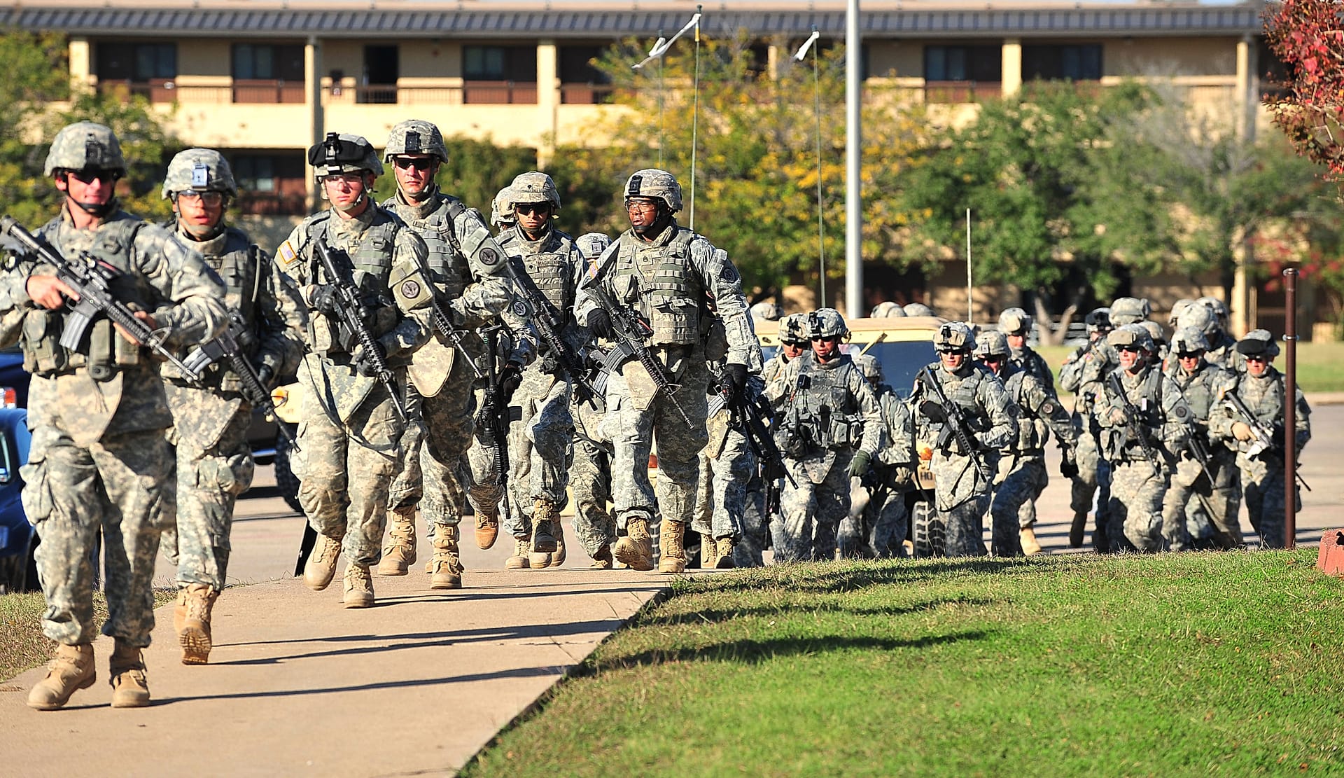 File picture taken on 5 November 2009, soldiers from the 3rd Armored Cavalry Regiment storm the grounds to apprehend a mass shooter in Fort Hood.