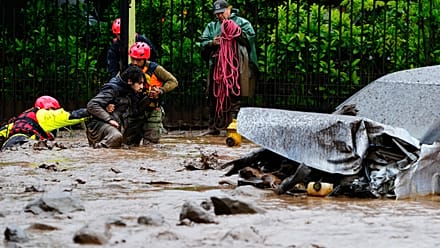 Chili : Santiago sous les eaux après de violentes pluies et des coulées de boue