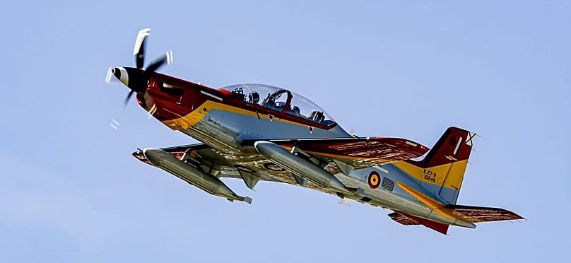 Uno de los aviones del Ejército del Aire en el desfile del Día de la Hispanidad en España el 12 de octubre de 2026.