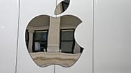 Das Foto vom 19. Mai 2016 zeigt das Apple-Logo am Apple Store in San Francisco. Apple legt am zweiten Mai 2017 Zahlen vor.