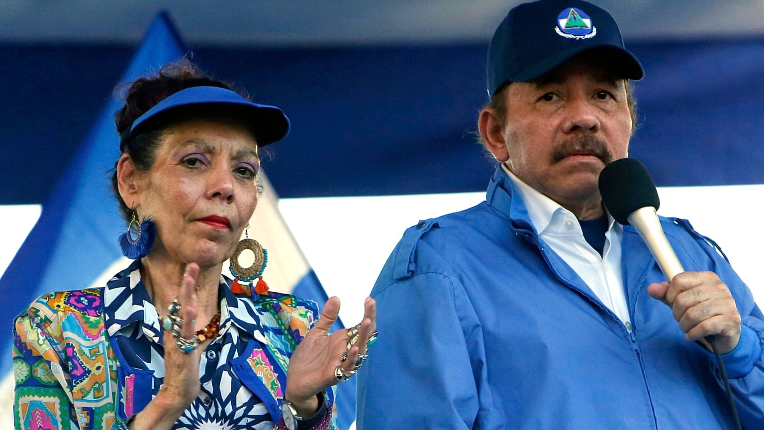 El presidente de Nicaragua Daniel Ortega y su mujer, la vicepresidenta Rosario Murillo en una foto de archivo de 2018