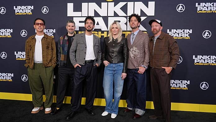 Linkin Park belgeseli, Chester Bennington sonrası dönüşü anlatıyor