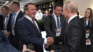 Schröder és Putyin barátsága töretlen