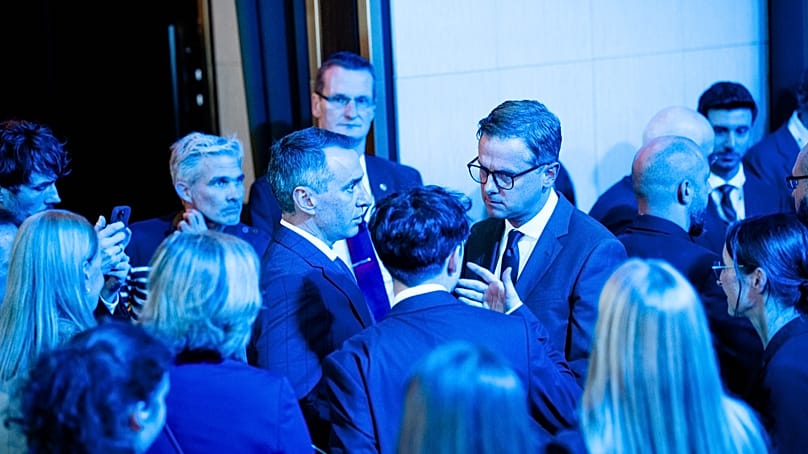 Der ukrainische und der deutsche Gesundheitsminister sprechen auf dem Weltgesundheitsgipfel in Berlin.