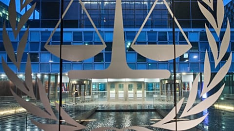 A Nemzetközi Büntetőbíróság (ICC) 2025. december 9-én Hágában, Hollandiában látható.