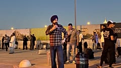 Σημερινή φωτογραφία έξω από σταθμό του μετρό που πηγαίνει προς το αεροδρόμιο του Ριάντ