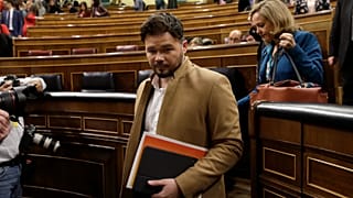 El líder de Esquerra Republicana de Cataluña (ERC), Gabriel Rufián, llega al parlamento español en Madrid, el 4 de enero de 2020.
