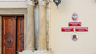 Wejście do krakowskiego magistratu 