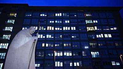 Университетская клиника «Джемелли» в Риме