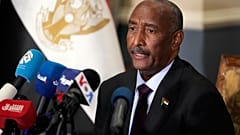 الفريق أول عبد الفتاح البرهان، رئيس مجلس السيادة الانتقالي في السودان، يتحدث خلال مؤتمر صحفي في بعثة السودان لدى الأمم المتحدة يوم الخميس، 26 سبتمبر 2024، في نيويورك. (صورة من