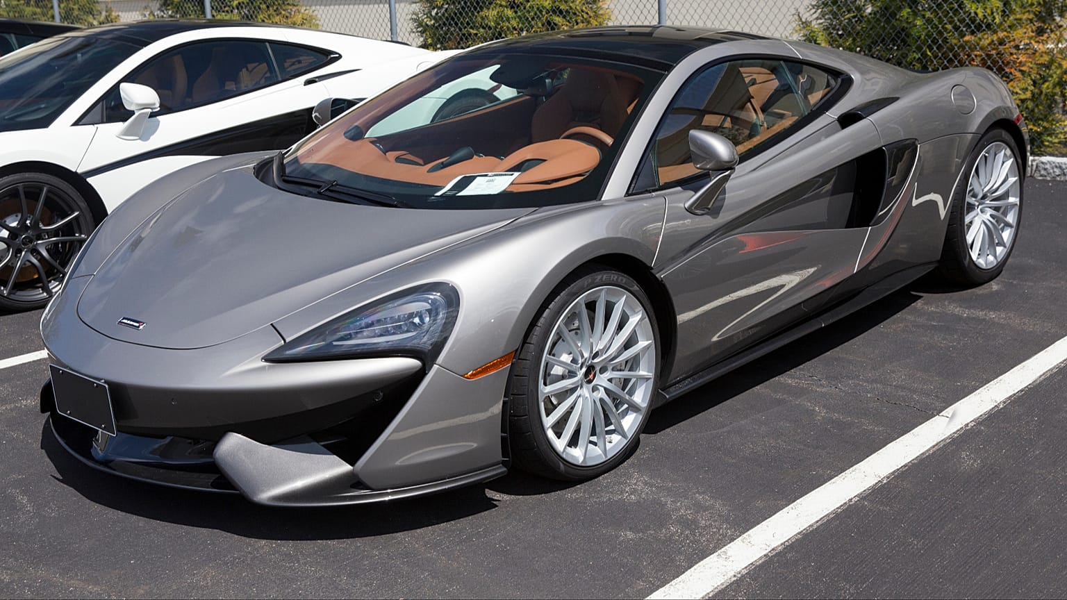 Model McLaren 570 GT. Taki właśnie model uległ uszkodzeniu 