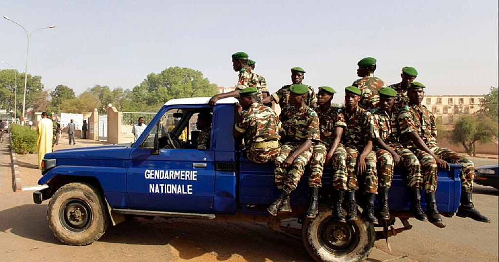 Niger condemns the expulsion of two security agents by France