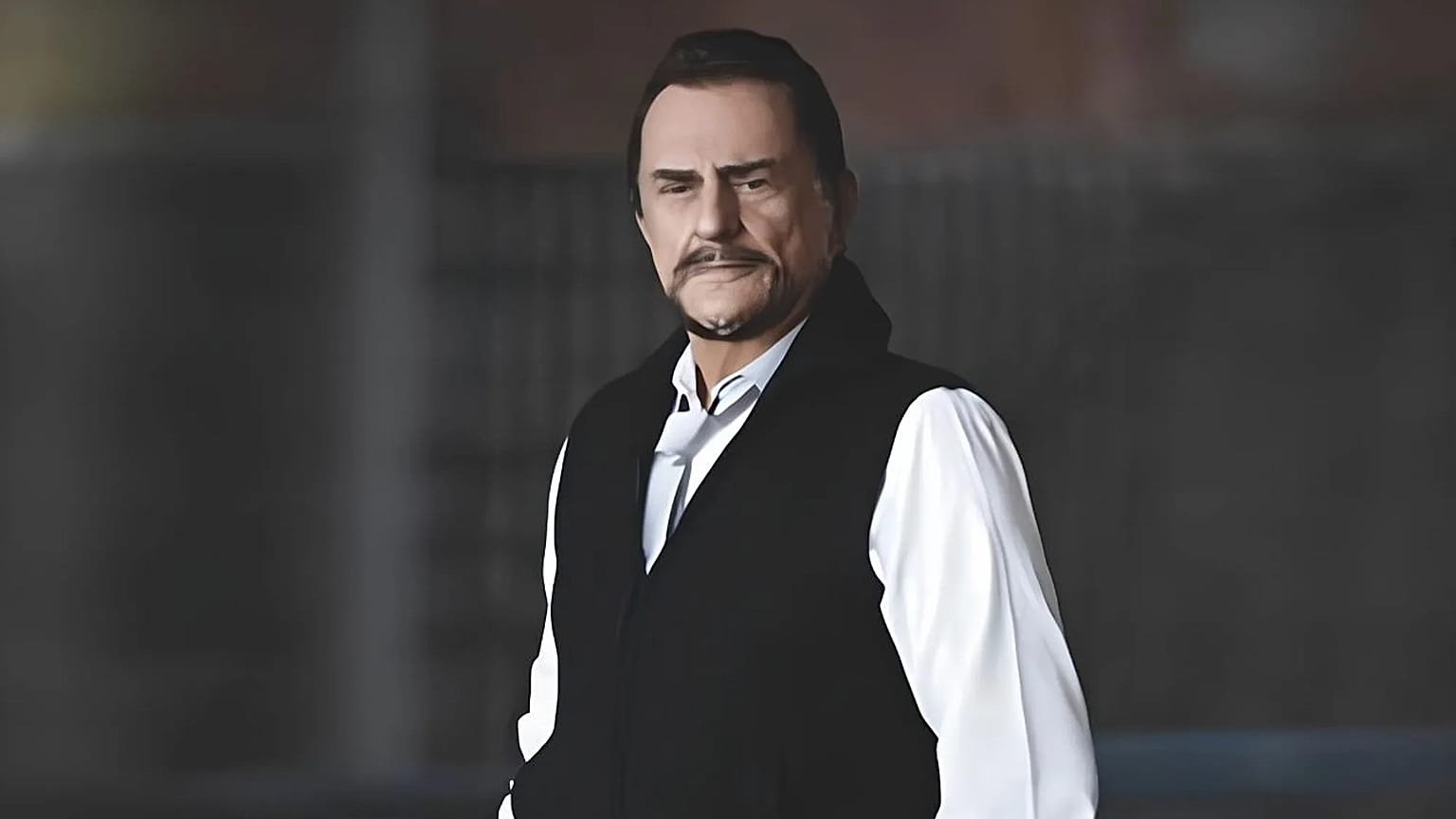 Şarkıcı Alpay