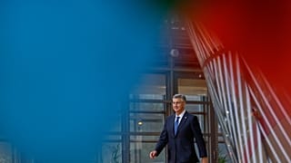 Премьер-министр Хорватии Андрей Пленкович прибывает на саммит ЕС в Брюсселе, четверг, 18 июня 2026 года.