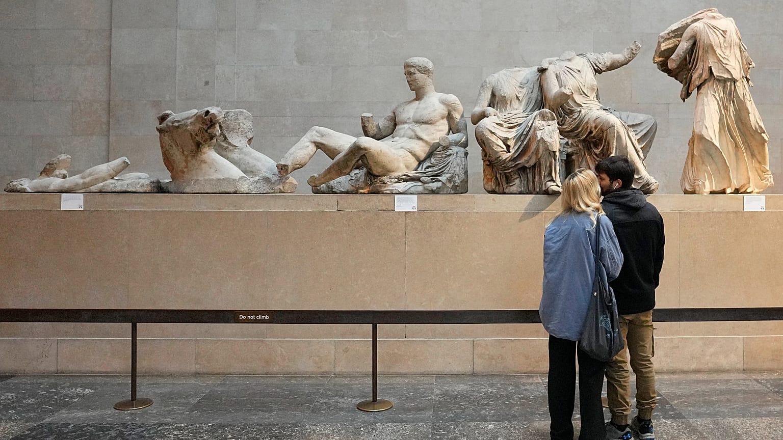 Τα γλυπτά του Παρθενώνα που εκτίθενται στο Βρετανικό Μουσείο