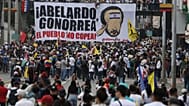 Varios manifestantes se concentran contra el Gobierno de Abelardo de la Espriella durante una marcha convocada por sindicatos y grupos de oposición en Cali, Colombia