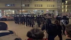 Manifestantes pelo direito à habitação denunciam carga policial com dezenas de feridos no Porto