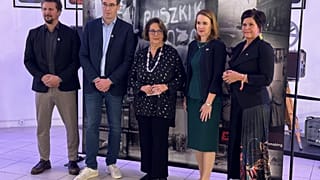 Nagy Imre unokája mellett a főpolgármester és a kultúráért felelős államtitkár is részt vett a megnyitón