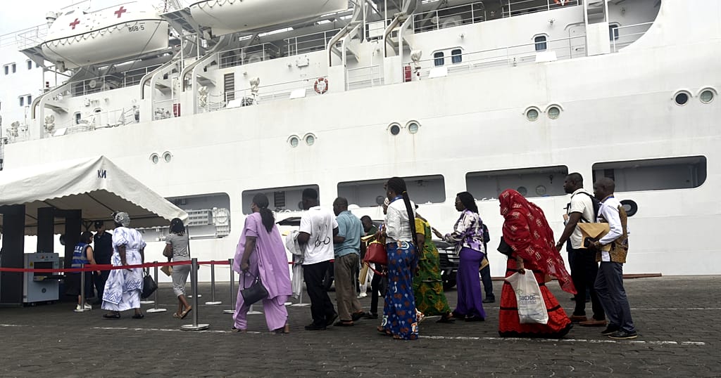 Ivory Coast: Chinese hospital ship offers free medical care in Abidjan
