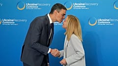 Spanish Prime Minister Pedro Sanchez and Italian Prime Minister Giorgia Meloni