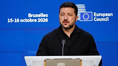 Ο πρόεδρος της Ουκρανίας Βολοντίμιρ Ζελένσκι μιλά σε συνέντευξη Τύπου στη σύνοδο κορυφής της ΕΕ στις Βρυξέλλες, Παρασκευή 16 Οκτωβρίου 2026.
