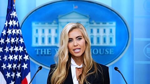 Katie Zacharia sajtótájékoztatót tart a Fehér Házban 2026. október 13-án