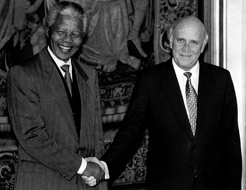 Két Béke Nobel-díjas 1993-ban: Nelson Mandela és Frederik Willem de Klerk 
