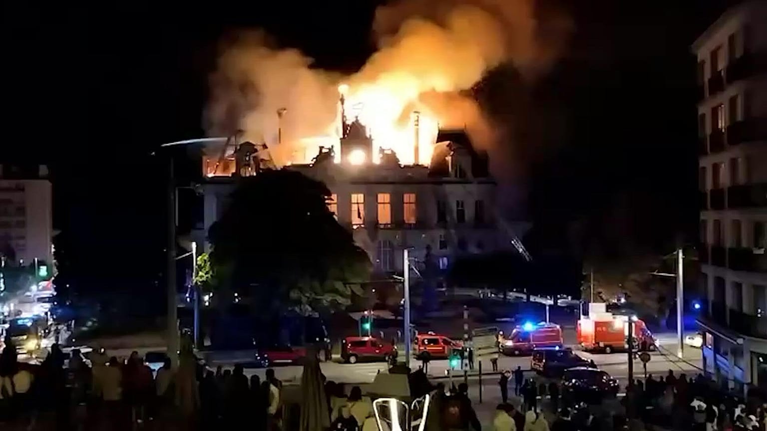 Limoges town hall on fire amid France nationwide protests