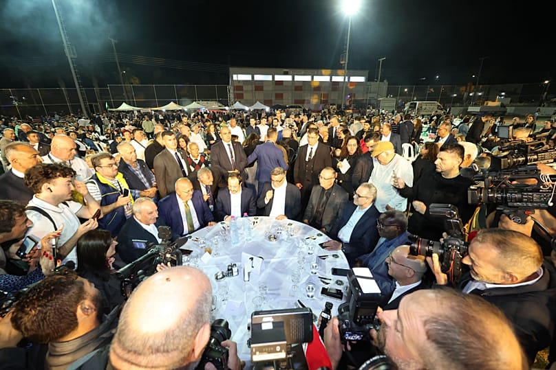Νίκος Χριστοδουλίδης και Τουφάν Έρχιουρμαν στο περιθώριο του έκτου δικοινοτικού φεστιβάλ ειρήνης στην Πύλα