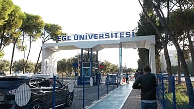 Ege Üniversitesi girişi