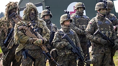 Żołnierze Wojska Polskiego biorą udział w litewsko-polskich ćwiczeniach wojskowych w pobliżu przesmyku suwalskiego, 26 kwietnia 2024 r.