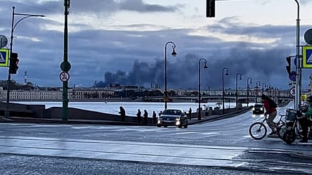 Après les frappes ukrainiennes, Saint-Pétersbourg confrontée à d’importants incendies