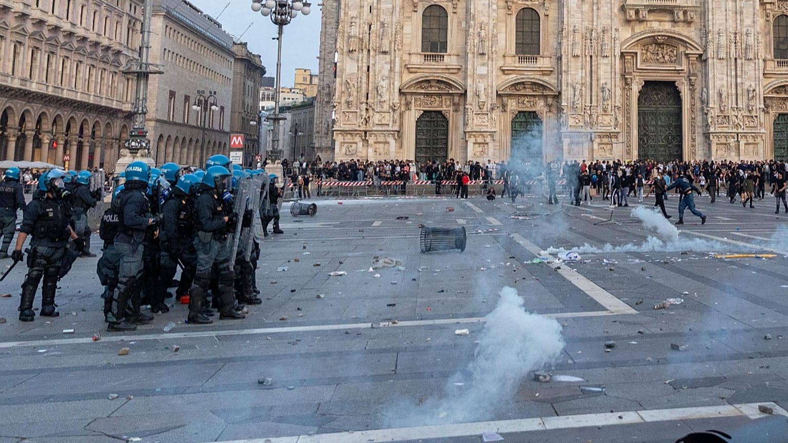 Police antiémeute à Milan, 17 octobre 2026