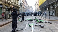 Le violenze a Milano nel fine settimana, sabato 17 ottobre2026.