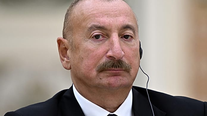 Azerbaycan basını: 'Aliyev, Ankara'da düzenlenecek TDT zirvesine katılmayacak'