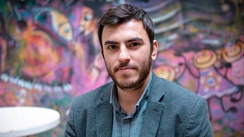 Gazeteci İsmail Arı, Ebubekir Şahin'in şikayeti üzerine gözaltına alındı