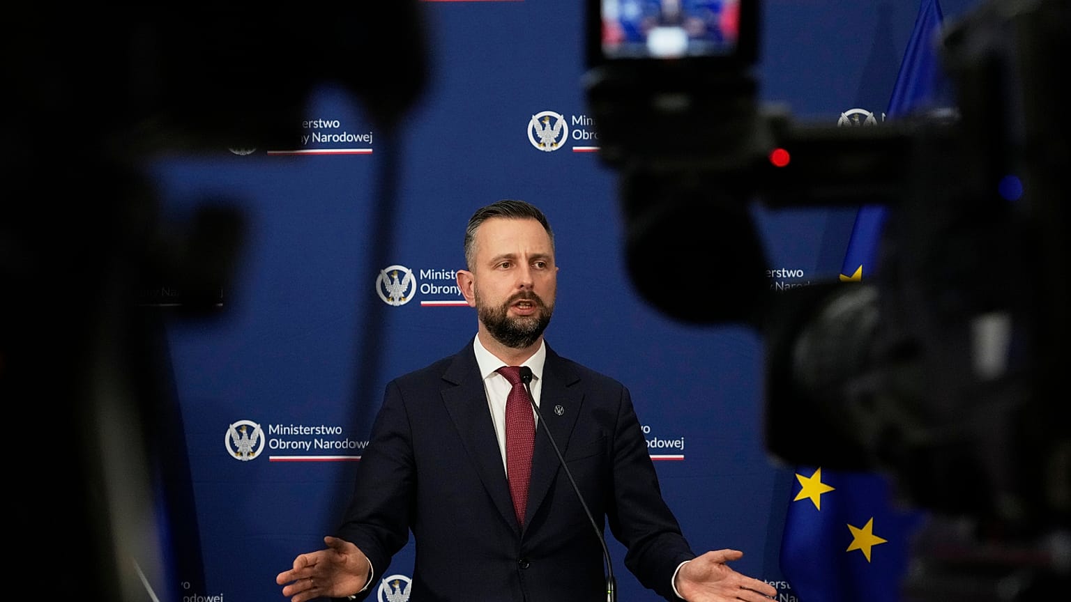 Archiwum: Władysław Kosiniak-Kamysz przemawia podczas konferencji prasowej w Warszawie w piątek, 26 września 2025 r.