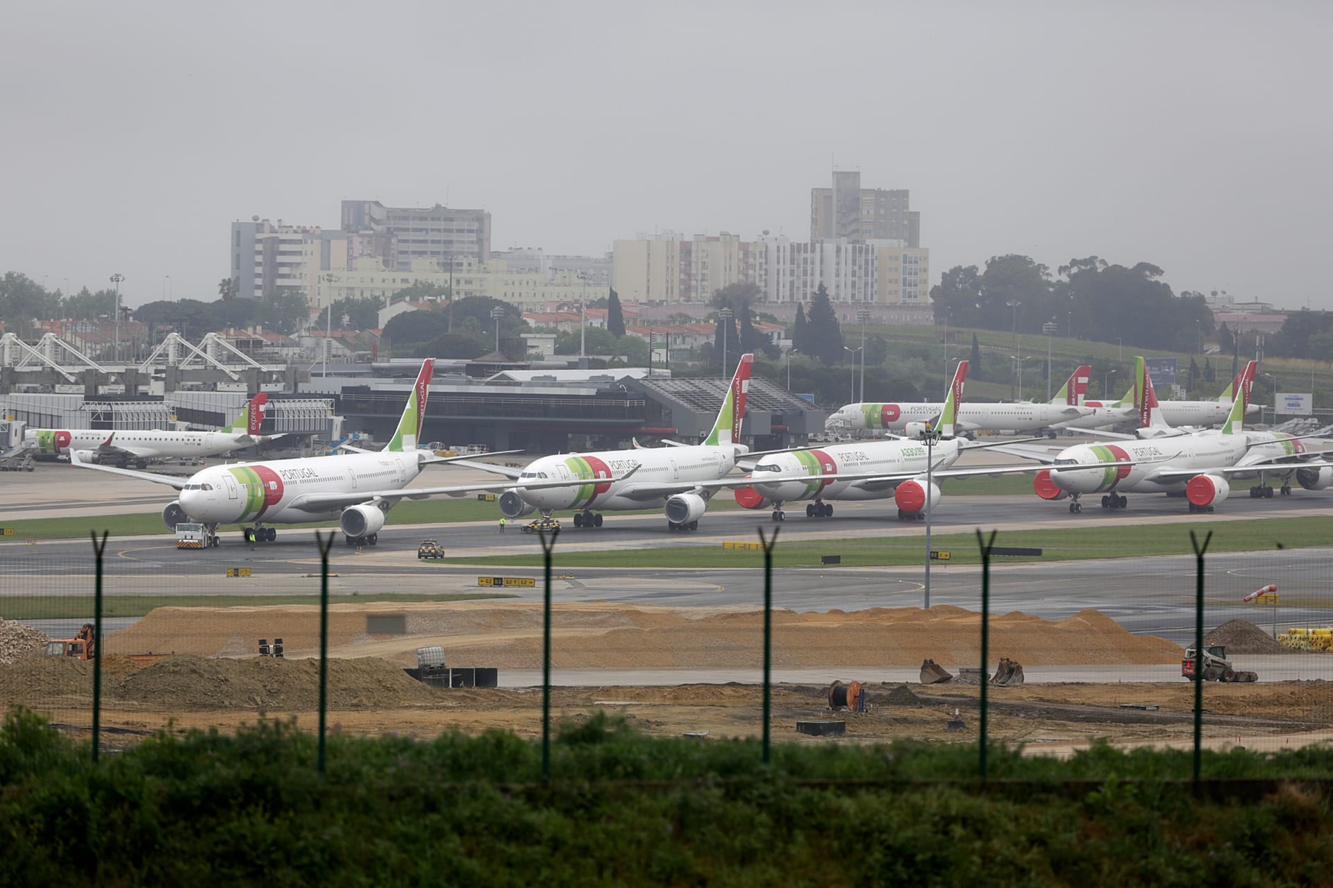 What does Lufthansa gain from its €1.2 billion TAP Air Portugal deal ...