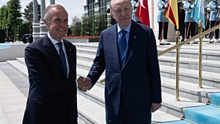 ARŞİV - Kanada Başbakanı Mark Carney (solda), Ankara'daki NATO zirvesinde Cumhurbaşkanı Recep Tayyip Erdoğan tarafından karşılandı, 7 Temmuz 2026.