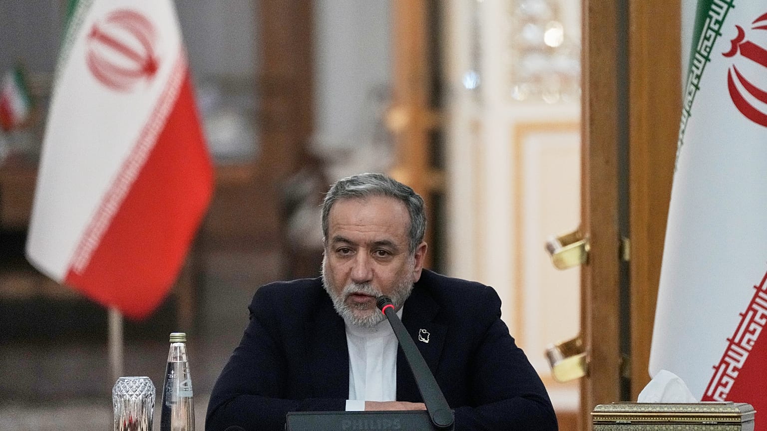 وزير الخارجية الإيراني عباس عراقجي 