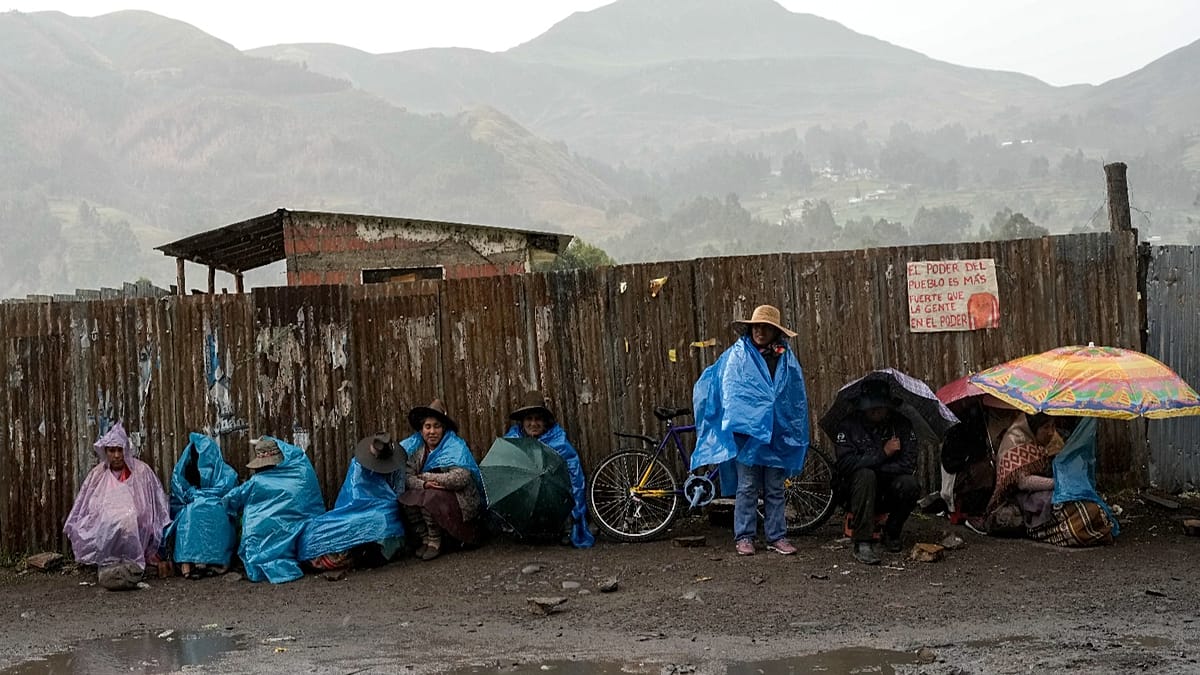 Peru a braços com cheias ainda sob ameaça de chuvas fortes