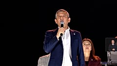 Özgür Özel, Halk TV Dayanışma Mitingi'nde konuşuyor.