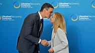 Il primo ministro spagnolo Pedro Sánchez e la premier italiana Giorgia Meloni
