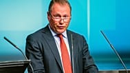 ARCHÍV - Nicolai Tangen egy médiaértekezleten vesz részt munkaszerződéséről, a Norges Bank Investment Management új vezérigazgatójaként, Oslóban, 2020. május 28-án.